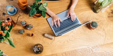 10 Best Ways To Use ChatGPT To Make Money