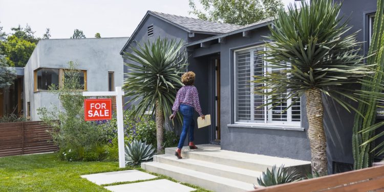 How to know it’s time to refinance a mortgage