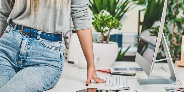 12 Surprising Work From Home Jobs You’ve Probably Never Heard Of