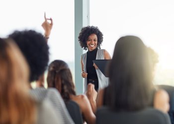 8 Black Women Financial Experts You Need To Know
