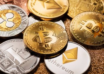 Analyst Shares Where Bitcoin, Ethereum, And XRP Prices Will Be By 2032