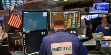 Legendary Investor Stanley Druckenmiller Made Huge AI And Chipmaker Bets In Q2 — Here’s What He Knows That You Don’t – Broadcom (NASDAQ:AVGO), Amazon.com (NASDAQ:AMZN)