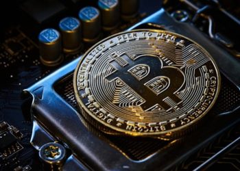 Bitcoin Faces Bearish Pressure as Analyst Warns of Potential Drop Toward $108K
