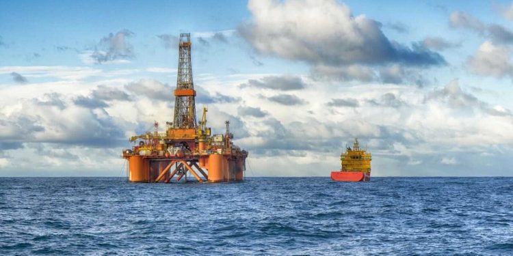 Crude Prices Supported by Geopolitical Risks and Possible Fed Rate Cut