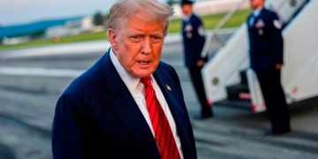 Donald Trump to raise tariffs on India over Russian oil purchases