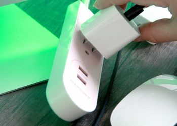 Unplugging these 7 common household devices helped reduce my electricity bills