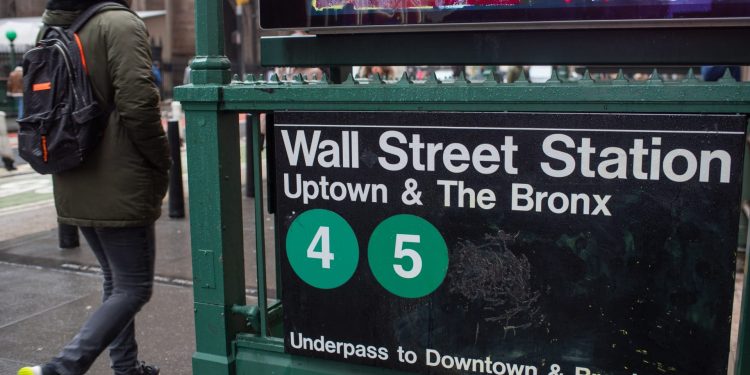 Three major investment banks crank up their stock market forecasts, citing AI trade, muted tariff impact