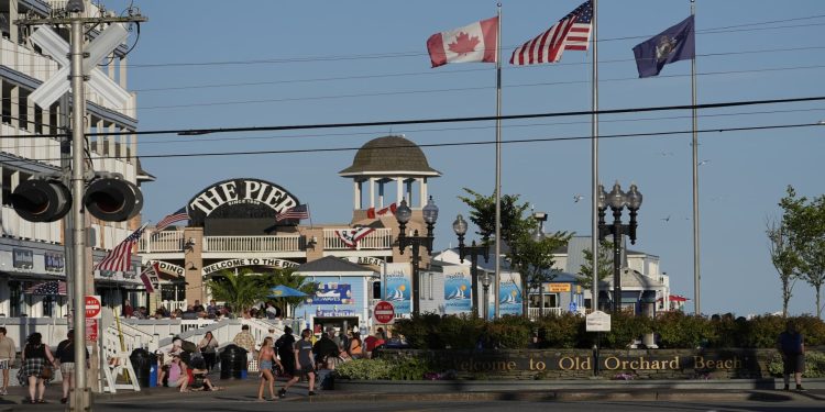 U.S. tourism tries to win back Canada