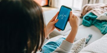 Active funds struggle ‘mightily’ to beat index funds: Morningstar