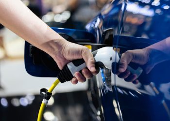 EV tax credit deadline — IRS delays pose a problem for car dealerships