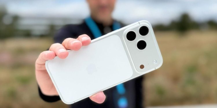 Apple iPhone 17 Pro vs. iPhone 16 Pro: I compared both models, and here’s how they differ