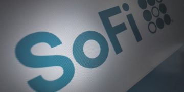 SoFi Bets Big On AI With First ETF Launch In Two Years – Tidal Trust I SoFi Agentic AI ETF (ARCA:AGIQ), Deere (NYSE:DE)