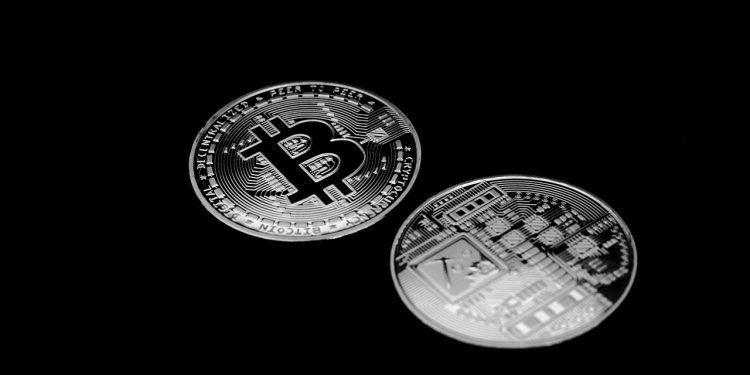 Bitcoin’s Path Unclear As Subwave Chaos Meets Key Resistance At $113,000