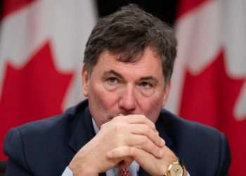 Canadian dollar gets a lift as trade deal hopes rekindled