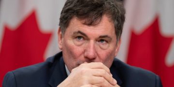 Canadian dollar gets a lift as trade deal hopes rekindled