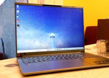 Finally, a $699 Windows laptop that I wouldn’t mind putting my MacBook Air away for