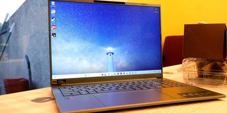 Finally, a $699 Windows laptop that I wouldn’t mind putting my MacBook Air away for