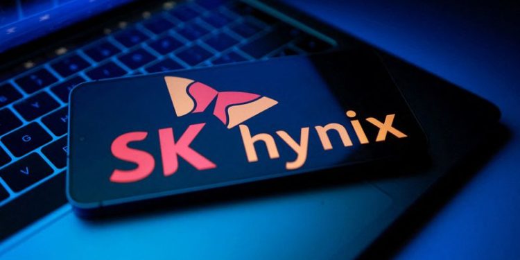 SK Hynix says readying HBM4 production as it seeks to retain lead over rivals