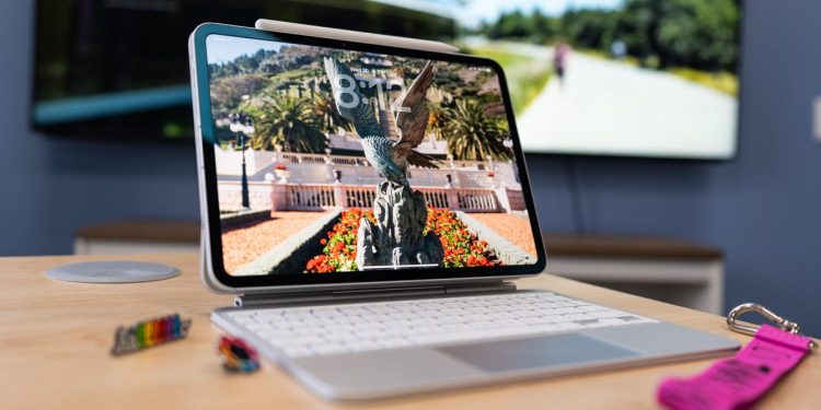 You can finally scroll Instagram on your iPad – after 15 years