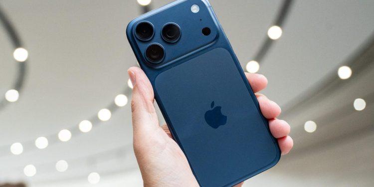 Apple iPhone 17 Pro vs. iPhone 16 Pro: I compared both models, and there’s a big difference