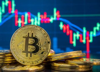 Bitcoin Cycle Peak May Extend Into 2026, Decay Model Shows
