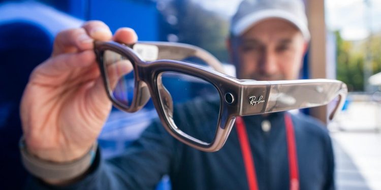 I tried the Meta Ray-Ban Display glasses, and they got me excited for the post-smartphone era