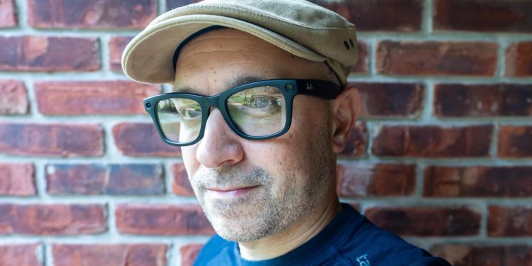 Meta Connect 2025 live updates: Ray-Bans 2, Hypernova smart glasses, Oakley, more