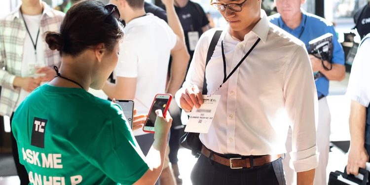 Volunteer at Disrupt 2025 while you still can