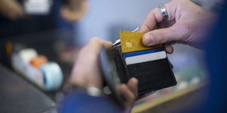 Why credit card APRs aren’t coming down, even after a Fed rate cut