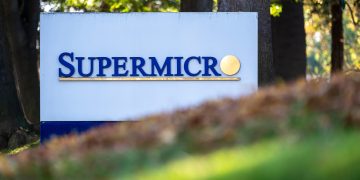 Stocks making the biggest moves midday: SMCI KNX WH LVS