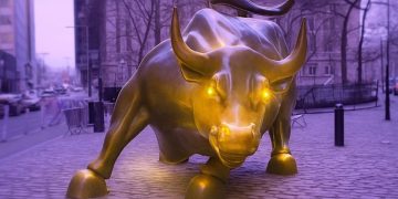 US stock market closing levels: Big turnaround for a solid gain