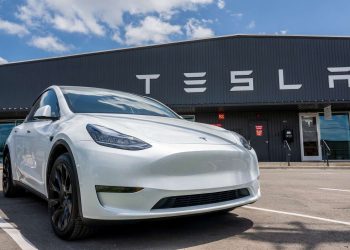Tesla Rides Bitcoin Rally To $80 Million Profit In Q3
