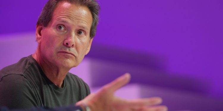 Verizon appoints a new CEO for the ‘next phase’ after its 5G rollout