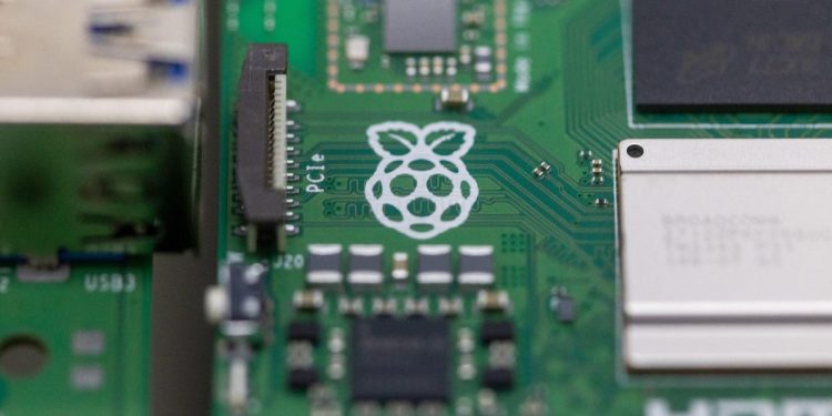 What Qualcomm’s Arduino deal means for your Raspberry Pi