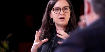 Bari Weiss steps onto the CBS News glass cliff of doom