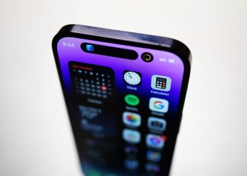 After 2 years of charging my iPhone the ‘Apple way,’ the results shocked me