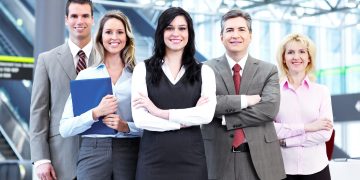 7 Types of Financial Advisors & When to Hire Them