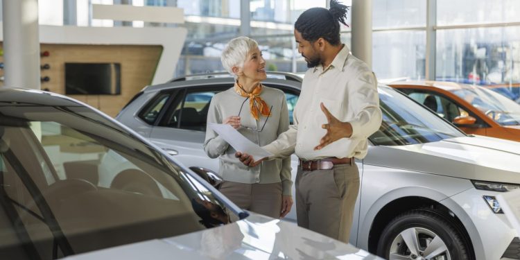 Black Friday car deals may be hard to find: analyst