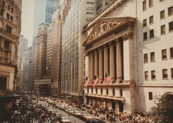 BofA FMS: AI bubble biggest tail risk for 45% of respondents