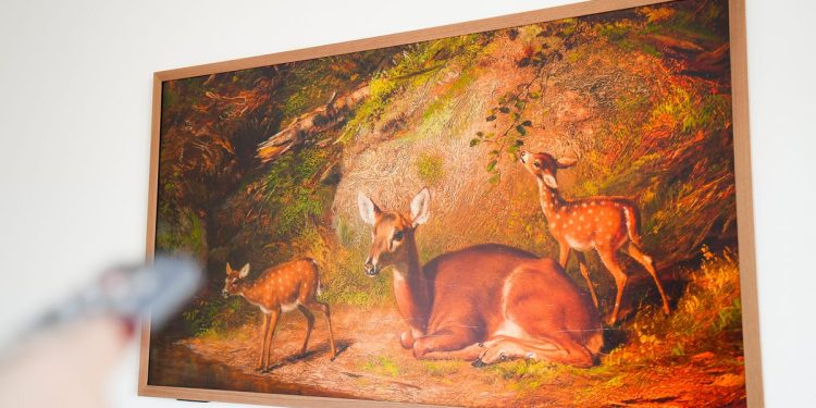 Hisense Canvas vs. Samsung Frame TV: I’ve seen both, and here’s how Hisense wins