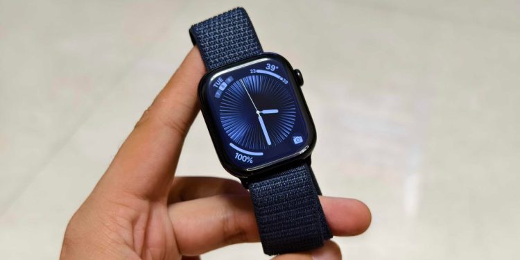 One of the best Apple Watches you can buy isn’t Apple’s newest (but it’s 30% off)
