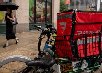 Stocks making the biggest moves midday: SNPS, DIS, DASH, MSTR