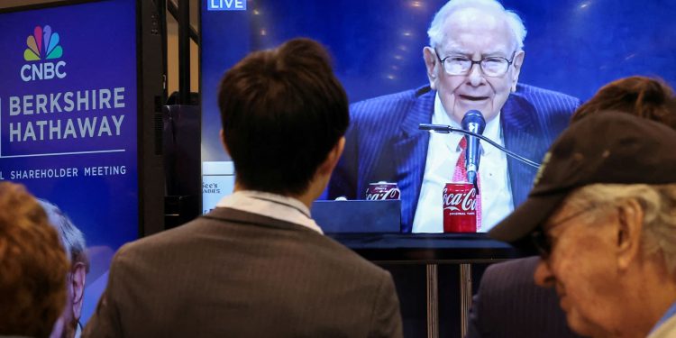 Can AI make you the next Warren Buffett? One bank is working to find out