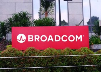 1 Broadcom Insider Just Dumped $12 Million in AVGO Stock. Should You Sell Too?