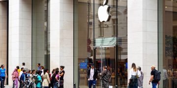 Apple’s App Course Runs $20,000 a Student. Is It Really Worth It?