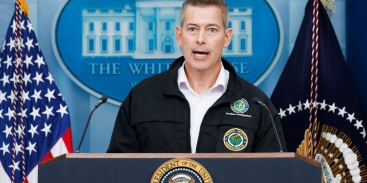 Sean Duffy Says Pete Buttigieg, Joe Biden Let Vehicle Prices ‘Run Wild’ With ‘Backdoor EV Mandate’ – Ford Motor (NYSE:F), Honda Motor Co (NYSE:HMC)