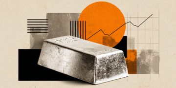 Falls after all-time high, retracement ahead