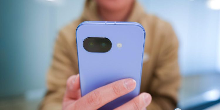 Google just gave Android users several compelling reasons to stay (including this scam tool)