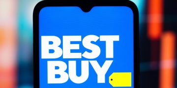 I’m a shopping editor, and this is the No. 1 reason I prefer Best Buy over Amazon for tech purchases