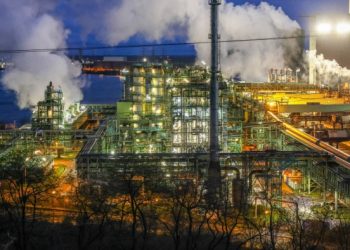 Thyssenkrupp agrees steel restructuring with union, paving way for potential sale